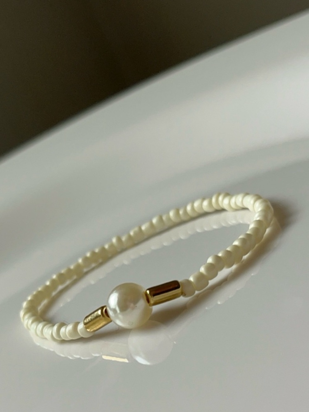 Pearl Accent Cream Beaded Stretch Bracelet - 14K Gold Detail